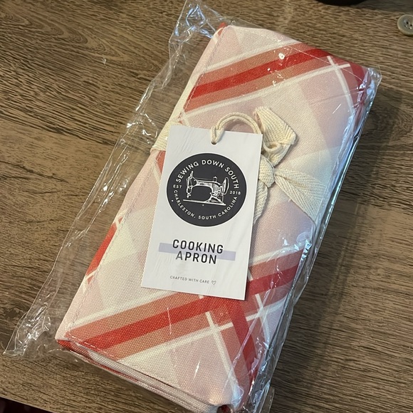 Sewing Down South - Cooking Apron - Picture 4 of 5